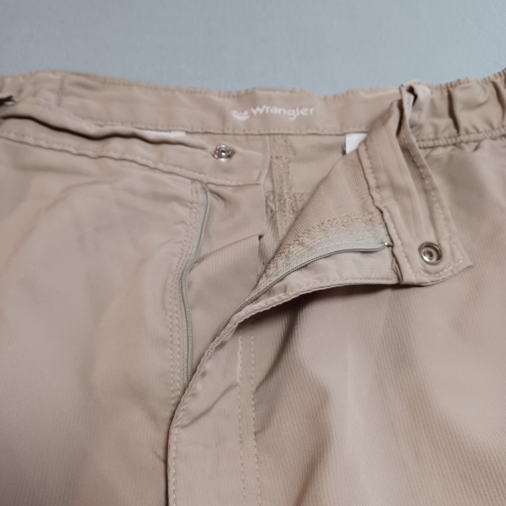 Wrangler Mens Outdoor Utility Shorts Tan Khaki NW926DS Size 40 Hiking Fishing - Picture 7 of 10